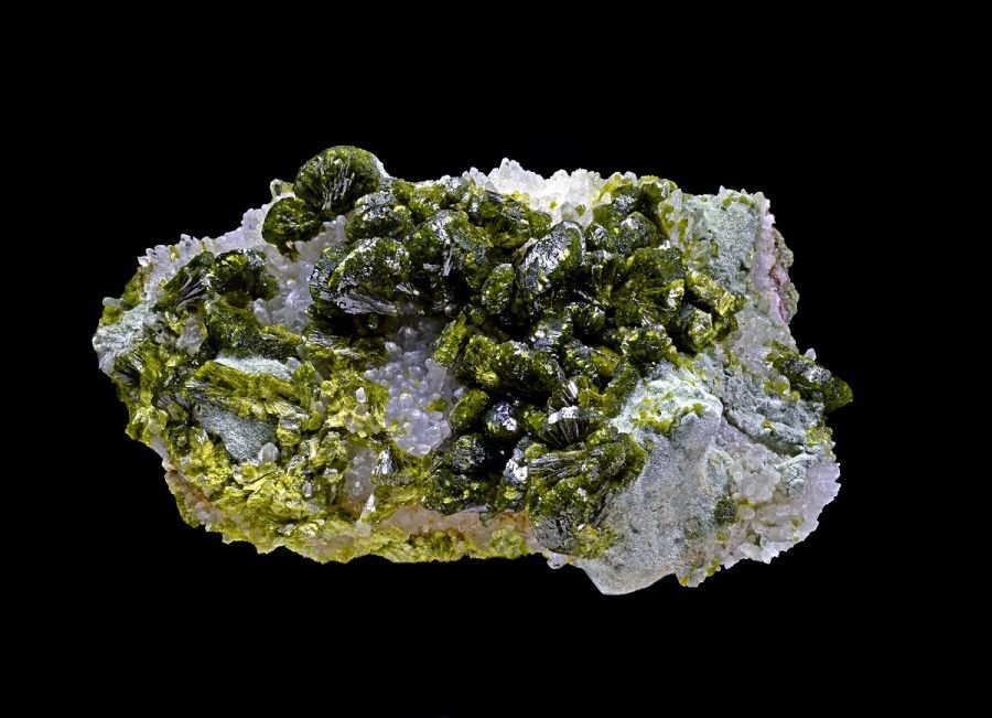 Epidote from Imilchil, Drâa-Tafilalet Region